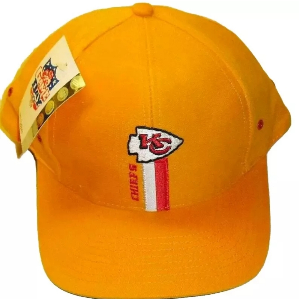 Kansas City Chiefs Logo 7 Mens Vintage Yellow snapback hat New Nfl